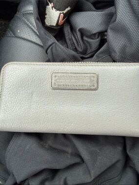 Marc by Marc Jacobs Light Gray Leather Zip-Around Wallet